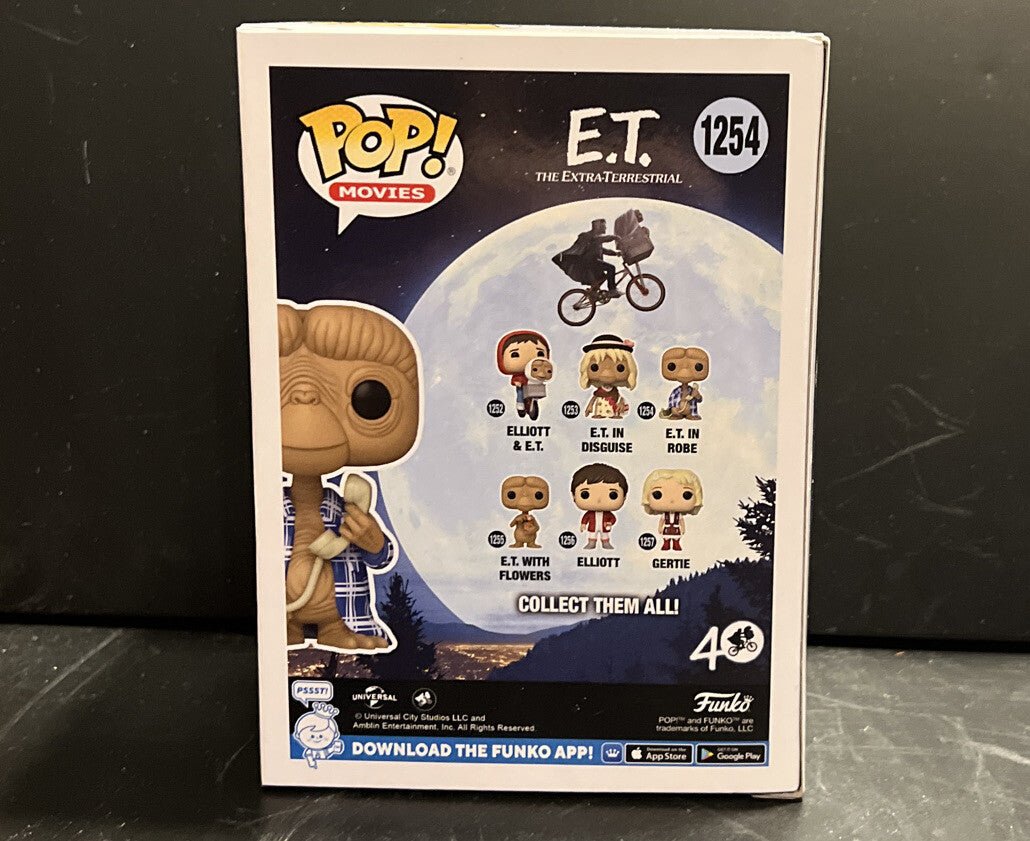 Funko Pop! Movies - E.T. The Extra - Terrestrial - E.T. in Robe (Flannel) 1254 - Darktower Media