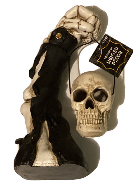 LIGHTED SKULL HANGING FROM SKELETON ARM HALLOWEEN PROP DECORATION LIGHT h15 - Darktower Media