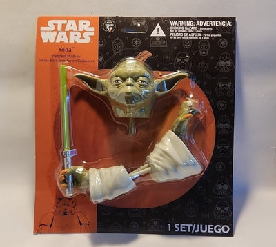 Master Yoda Star Wars Pumpkin Push-Ins Figure Halloween Disney Cake Topper