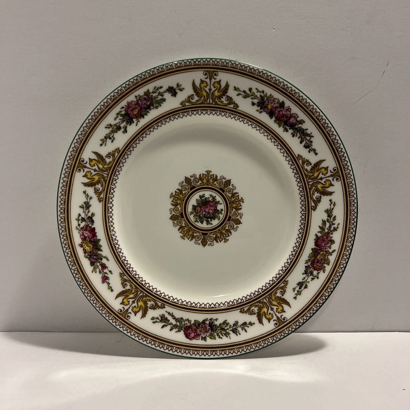 WEDGWOOD Bone China W595 COLUMBIA - PLATE - 8 1/8 Inches Medallion - Darktower Media